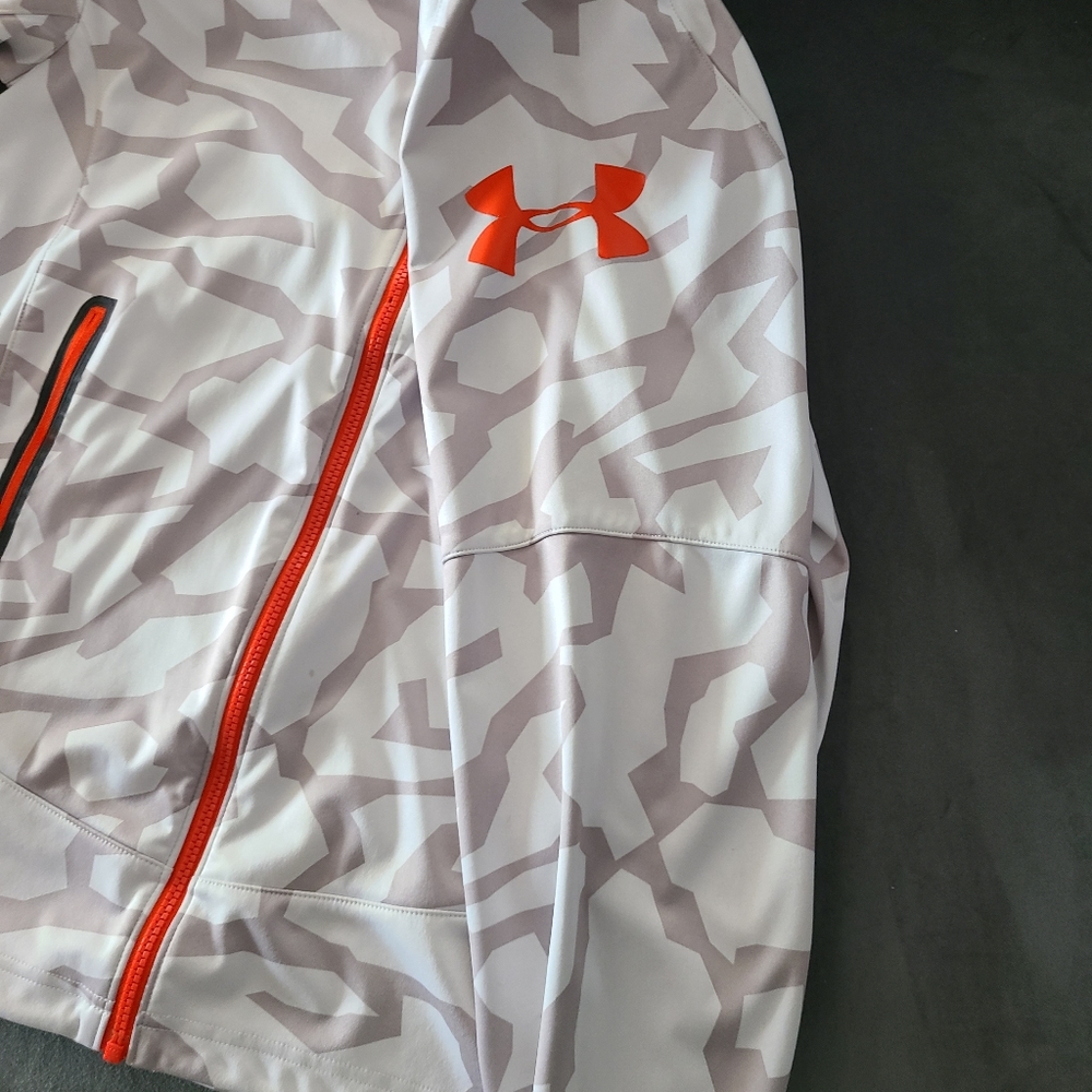 Under Armour jogging jacket